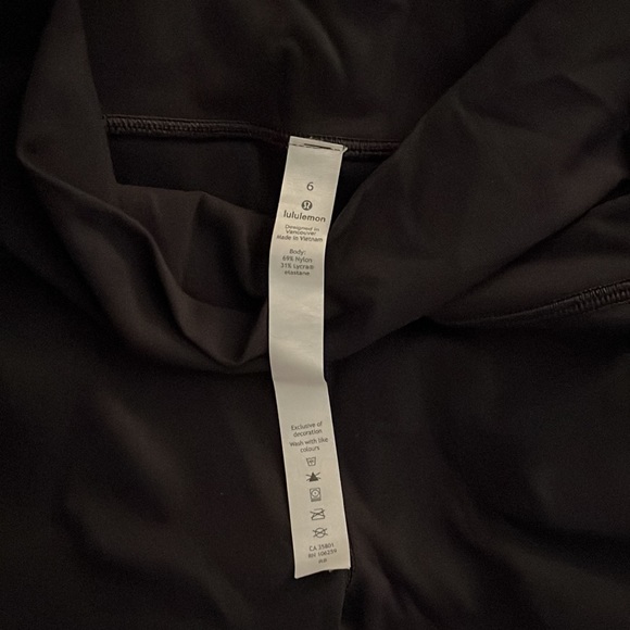 lululemon athletica Pants - Size 6 black lululemon leggings.